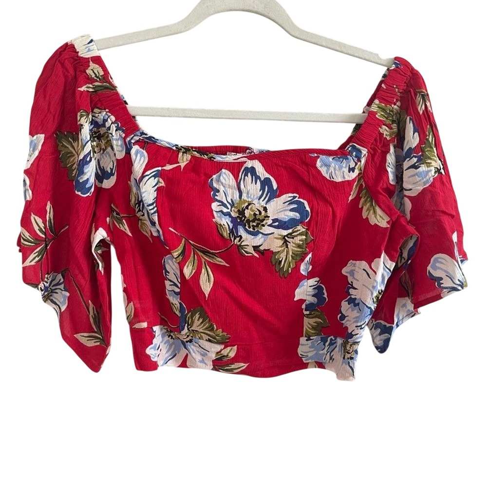 Band of Gypsies Red‎ Floral Crop Top Medium Boho Smocked Bell Sleeve WR324451